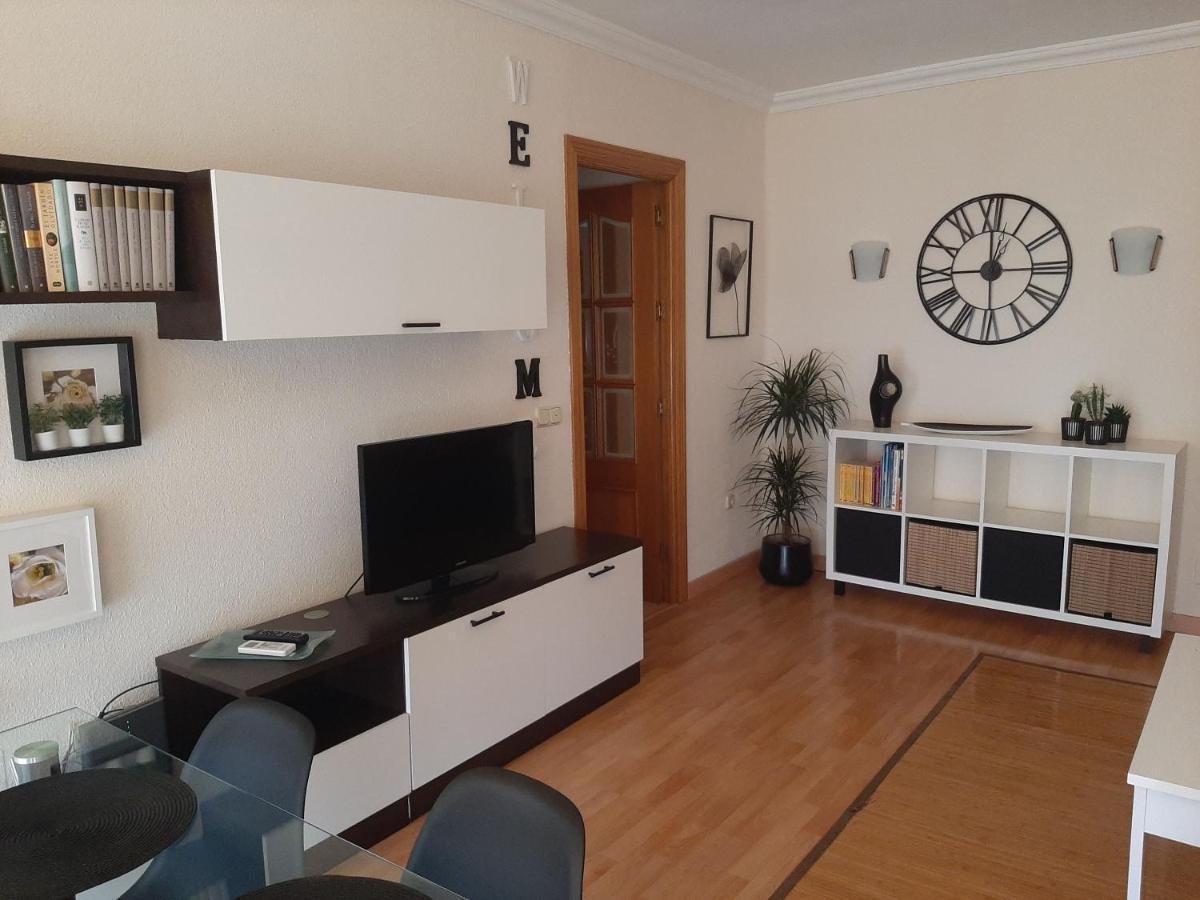 Apartamento Luferlo Rincon de la Victoria Luaran gambar